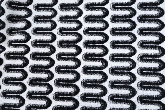 1020gsm Black And White U-pattern Jacquard Chenille For Sofa 