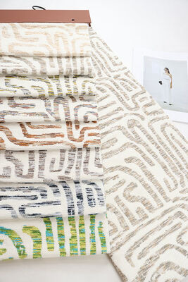Abstract Flowing Lines Jacquard Chenille Fabric for furniture